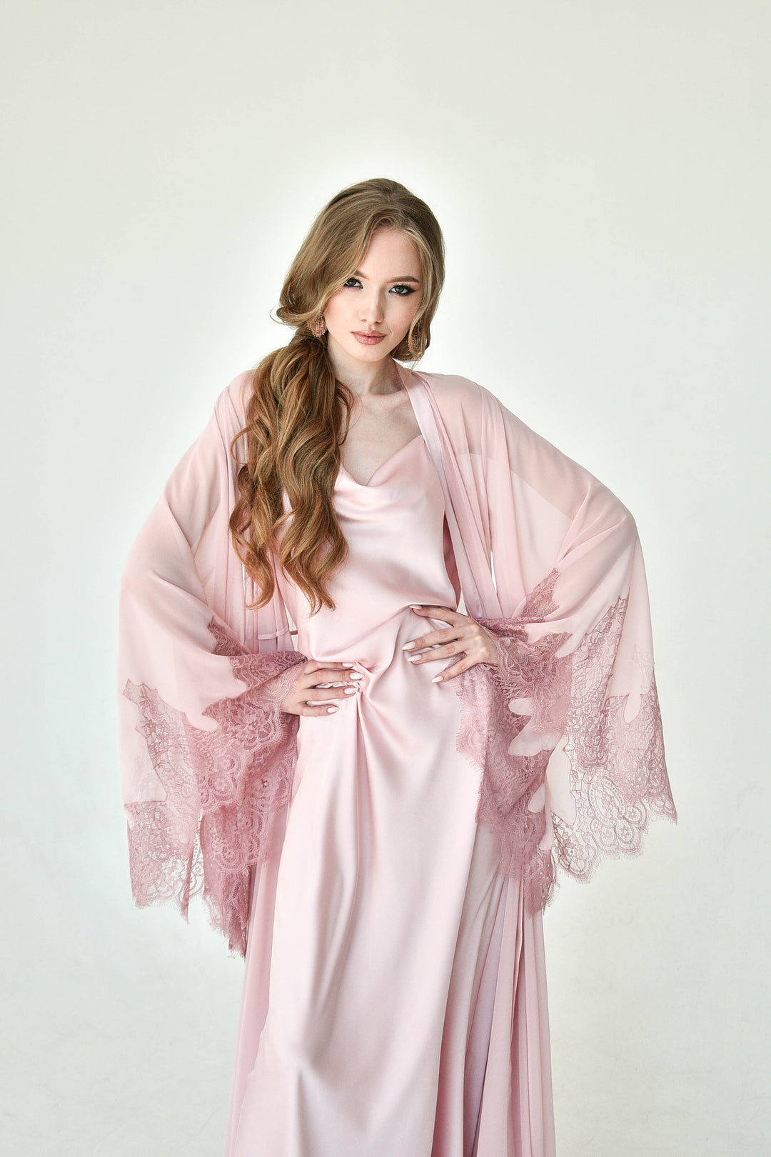 Seraphic Robe and Nightgown Set in Rose