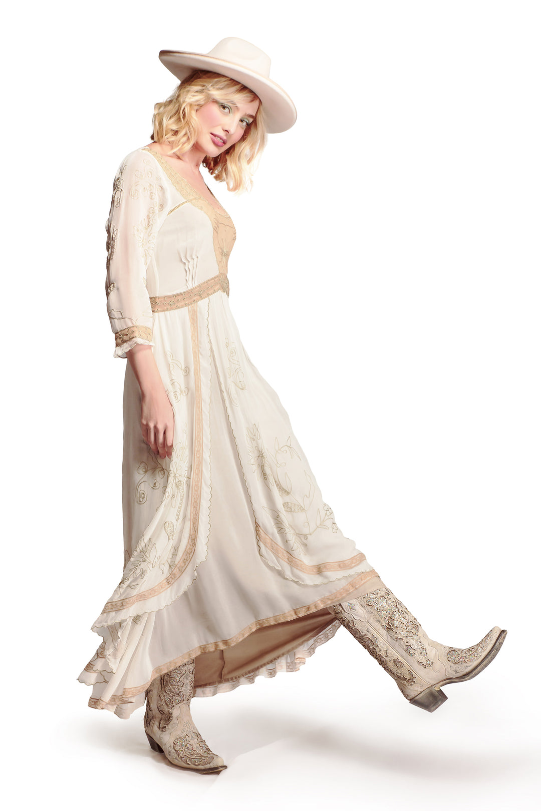 Edith Cowgirl Wedding Dress in Ivory-Beige by Nataya