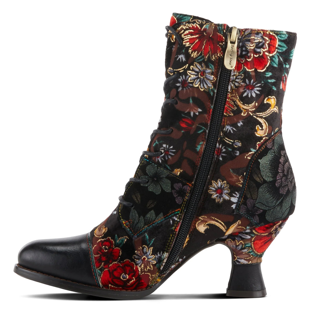 Roselia Boots in Black Multi