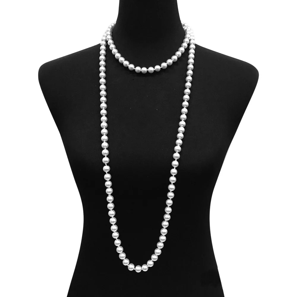 Roaring Twenties Pearl Necklace in White