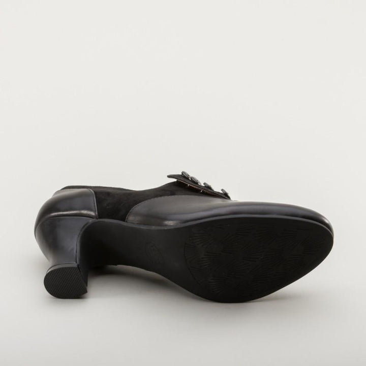 Greta Retro Side-Button Shoes in Black