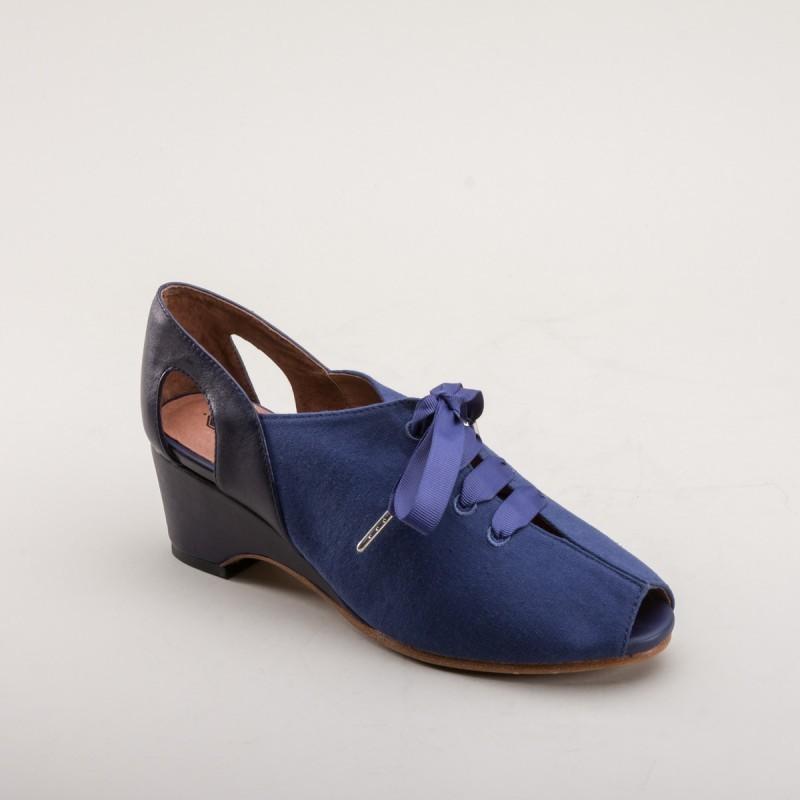 Daphne Retro Wedge Sandals in Navy - SOLD OUT